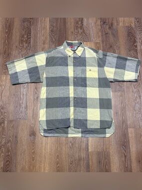 Men's Short-Sleeve Plaid Button-Down Shirt — Yellow & Gray